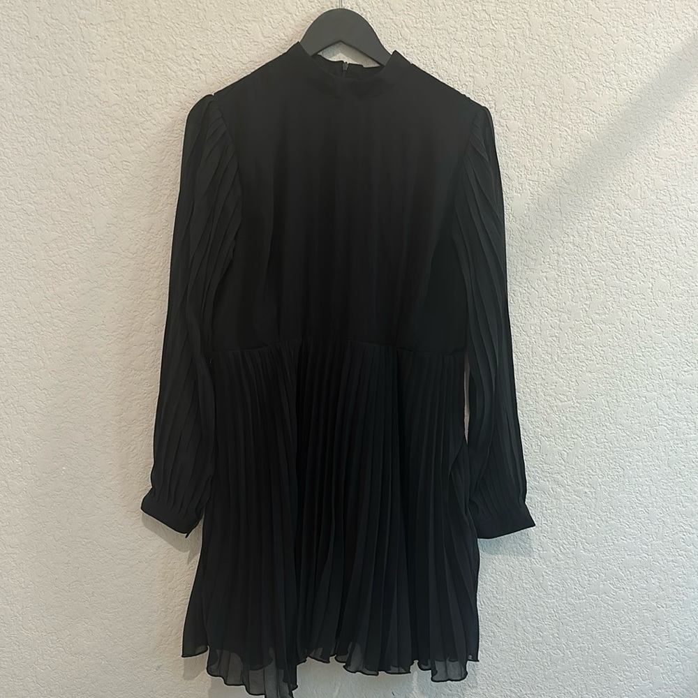 Boohoo black long sleeve dress size 12